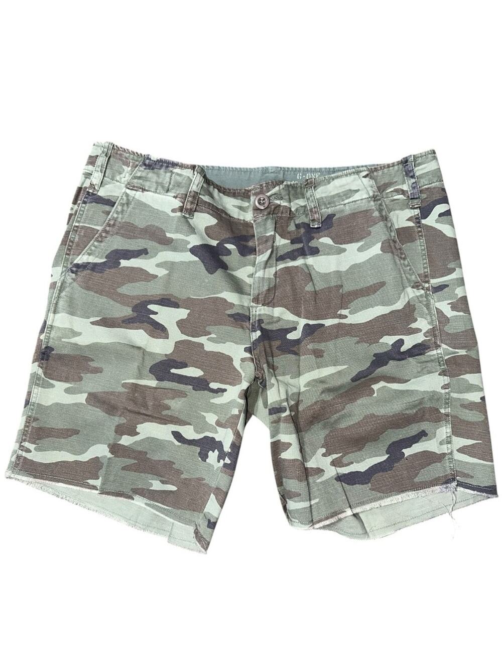 G1 Goods G-One NWT Women’s Size 10 Army Green Camo Cargo Shorts